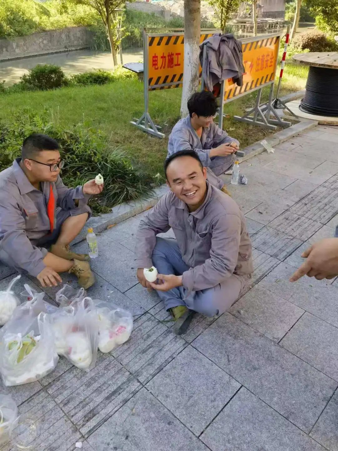 1732437643410940.jpg 1732437643410940.jpg